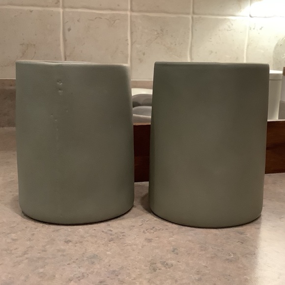 Set of 2 Hearth and Hand with Magnolia Matte Olive Green Coffee Mugs - Picture 4 of 8